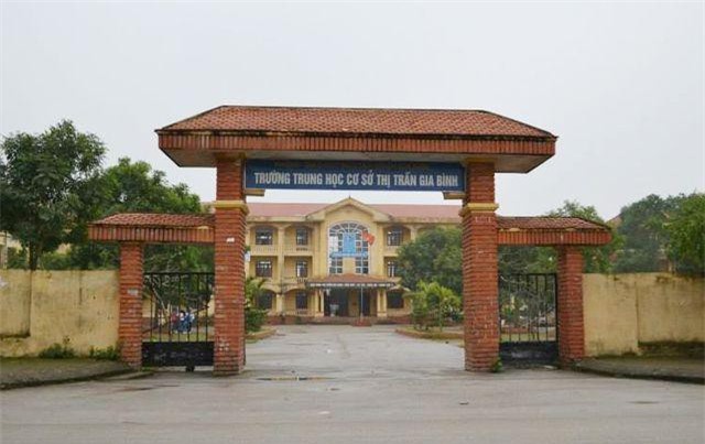 Bắc Ninh: Bé trai 11 tuổi tử vong trong bể bơi trường cấp 2