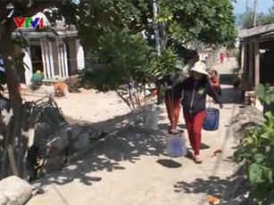 Quảng Ngãi: Hàng trăm hộ dân “khốn đốn” vì thiếu nước sinh hoạt