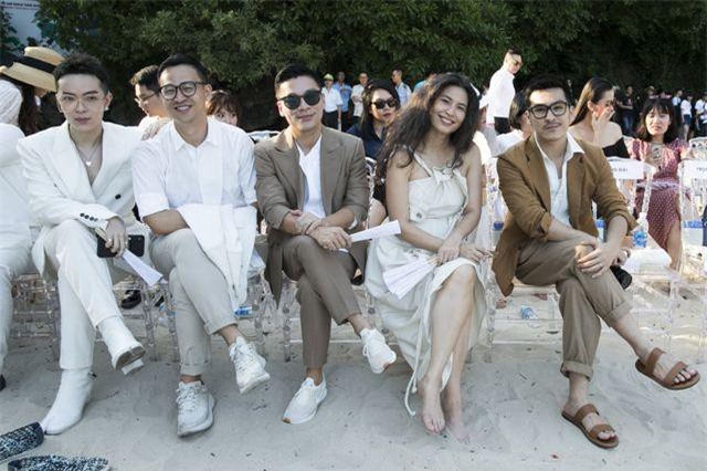 Dàn sao Việt bất ngờ trước sàn diễn thời trang giữa hoang đảo “3 không”