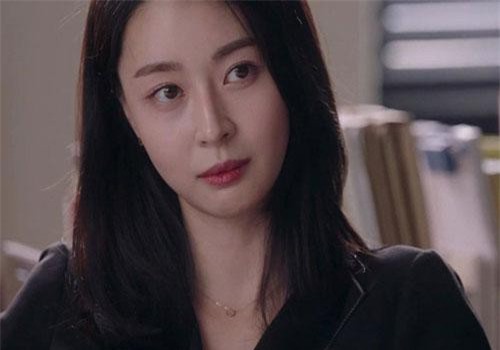 Thấy người lạ gửi clip nóng của chồng, vợ cao tay đáp trả cho ả bồ nhí đang nhăm nhe "thượng vị"