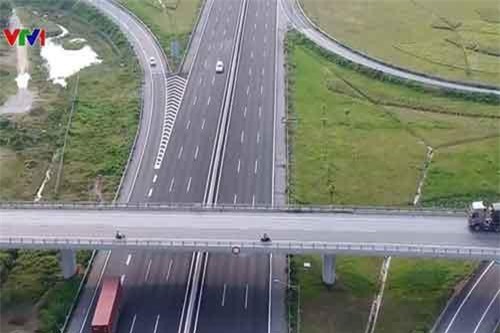 Cao tốc Bắc - Nam sẽ có mức phí cao nhất 3.400 đồng/km