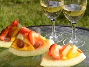 CLIP: Cách làm món rau câu dưa hấu trái cây mát lạnh cho ngày nóng đỉnh điểm