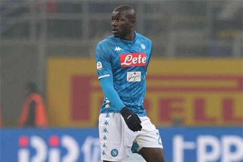 Chấp nhận phá kỉ lục vì ‘đá tảng’, M.U vẫn nếm trái đắng