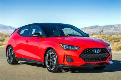 5. Hyundai Veloster 2019 (giá khởi điểm: 16.750 USD).