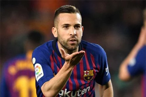 Hậu vệ trái: Jordi Alba (Barcelona).