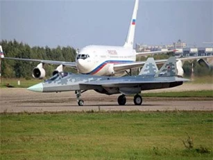 Nga khó lòng xuất khẩu khi đơn giá Su-57 đắt gần gấp đôi F-35?