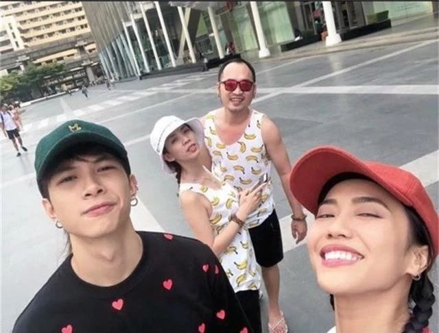 Diệu Nhi bị Tiến Luật “dìm hàng” không thương tiếc trong ngày sinh nhật, nhưng sự xuất hiện của Anh Tú mới gây chú ý - Ảnh 3. Diệu Nhi bị Tiến Luật “dìm hàng” không thương tiếc trong ngày sinh nhật, nhưng sự xuất hiện của Anh Tú mới gây chú ý - Ảnh 3.