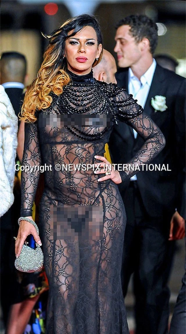 Khi người đẹp bị chê vì mặc hở hang tại LHP Cannes - 6