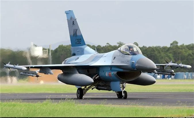 May bay F-16 My cham tran MiG-21: Ai thang ai?-Hinh-3
