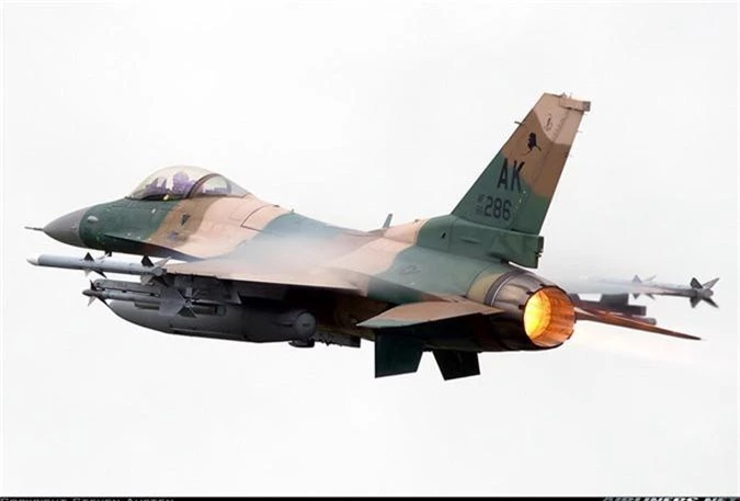 May bay F-16 My cham tran MiG-21: Ai thang ai?-Hinh-4