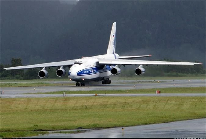 Soi ung vien “tong tien” sieu van tai co An-124 ve vuon-Hinh-4