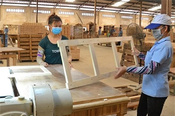 Xuất khẩu gỗ 4 tháng đầu năm hoàn thành hơn 28% mục tiêu 2019, tương lai cẩn trọng với Trung Quốc - Ảnh 2.