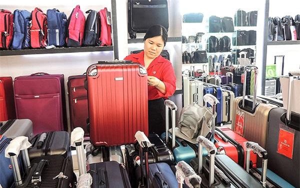 Thị trường vali kéo bắt đầu "đắt khách" trước mùa du lịch