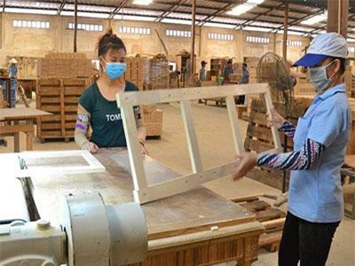 Xuất khẩu gỗ 4 tháng đầu năm hoàn thành hơn 28% mục tiêu 2019, tương lai cẩn trọng với Trung Quốc