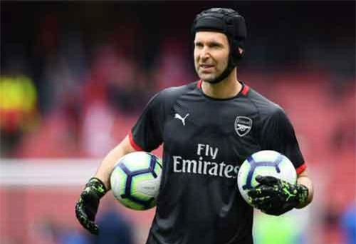 Petr Cech gây sốc, trở về Chelsea làm giám đốc