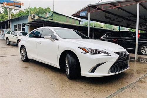 Ảnh chi tiết Lexus ES 250 2019 giá 2,6 tỷ ở Hà Nội