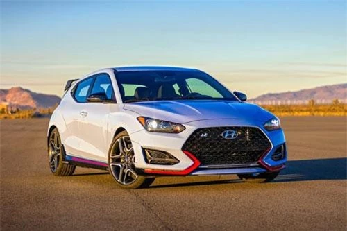 5. Hyundai Veloster N 2019 (giá khởi điểm: 26.900 USD).