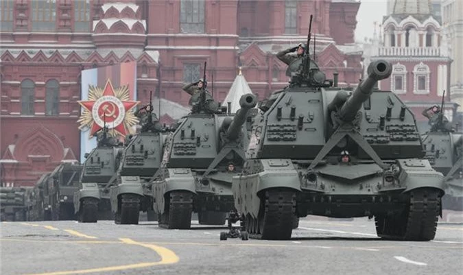 Loat vu khi Nga mang ra duyet binh khien ca chau Au run so-Hinh-4