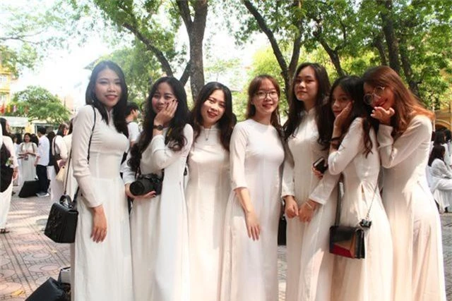 Những nữ sinh xinh đẹp, dễ thương trường Phan Đình Phùng ngày bế giảng - 7