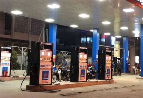 Chính phủ: Xăng dầu trong nước vẫn tăng thấp hơn giá thế giới