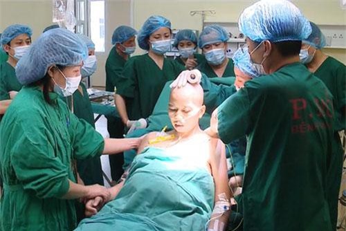 Sản phụ từ chối điều trị ung thư để sinh con