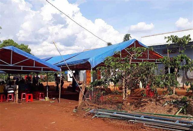 Gia Lai: Phát hiện hai vợ chồng bị sét đánh tử vong dưới gốc mít