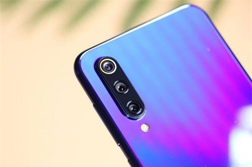 Đánh giá chi tiết Xiaomi Mi 9 SE