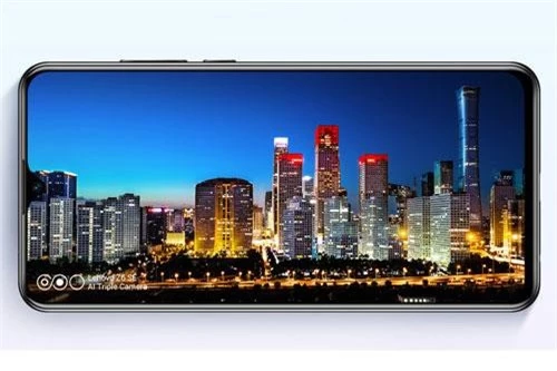 Z6 Youth Edition dùng tấm nền màn hình IPS kích thước 6,3 inch, độ phân giải Full HD Plus (2.340x1.080 pixel), mật độ điểm ảnh 409 ppi. Màn hình này được chia theo tỷ lệ 19,5:9, tích hợp công nghệ HDR10.