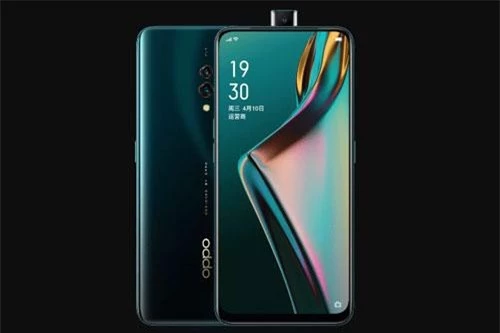 Sức mạnh phần cứng của Oppo K3 đến từ vi xử lý Qualcomm Snapdragon 710 (sản xuất trên tiến trình 10nm) lõi 8 với xung nhịp tối đa 2,2 GHz, GPU Adreno 616. RAM 6 GB/ROM 64 GB, RAM 8 GB/ROM 128 GB hoặc RAM 8 GB/ROM 256 GB, có khay cắm thẻ microSD với dung lượng tối đa 256 GB. Hệ điều hành Android 9.0 Pie, được tùy biến trên giao diện ColorOS 6.0.