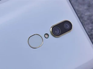 Cận cảnh Oppo A9: Camera kép, RAM 6 GB, pin 4.020 mAh, giá hơn 6,21 triệu