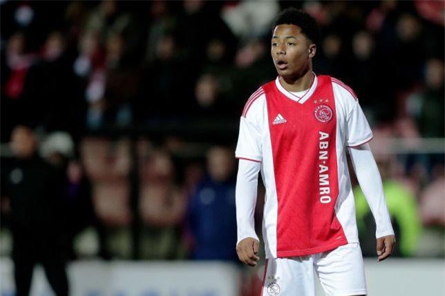 Bất ngờ với tân binh M.U sắp đón