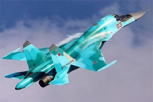 Máy bay ném bom tiền tuyến Su-34 Fullback của Không quân Nga