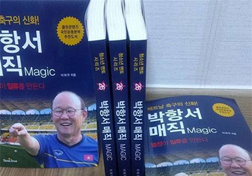 Hàn Quốc ra sách về “thầy phù thủy” Park Hang Seo