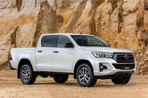 7. Toyota Hilux (doanh số: 125.356 chiếc).