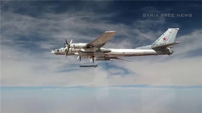 Nang cap mot thu, “phao dai bay” Tu-95MS manh gap van lan!-Hinh-11