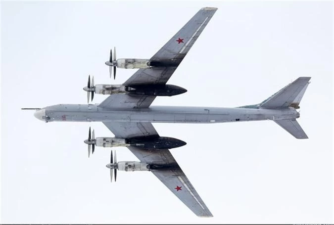 Nang cap mot thu, “phao dai bay” Tu-95MS manh gap van lan!-Hinh-8