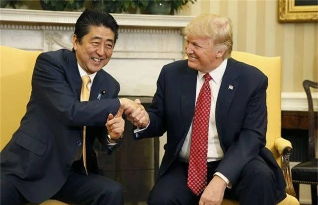 Nhật Bản “trải thảm đỏ” đón ông Trump công du lần đầu tiên trong triều đại mới - 1