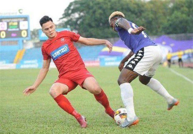 Adriano Schmidt nói gì trước cơ hội lên đội tuyển Việt Nam đá King’s Cup?