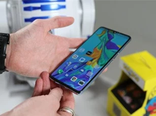 Huawei đang đàm phán để thay thế kho ứng dụng Google Play