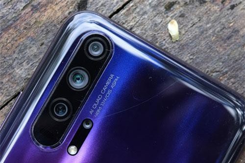Smartphone camera tốt hơn iPhone Xs Max, cấu hình ‘khủng’, giá 15,61 triệu