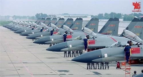 Tiêm kích hạng nặng J-11B của Trung Quốc - bản sao không phép từ Su-27 của Nga