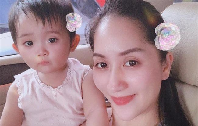 Cố gắng chứng minh không “đẻ thuê” cho nhà Phan Hiển, Khánh Thi nhận cái kết bất ngờ từ fan hâm mộ