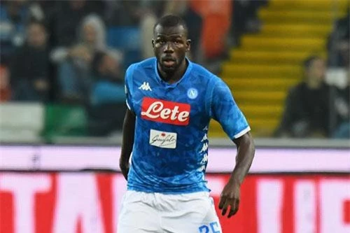 9. Kalidou Koulibaly (Napoli, mục tiêu mà Ole Gunnar Solskjaer nhắm tới để gia cố hàng thủ M.U).