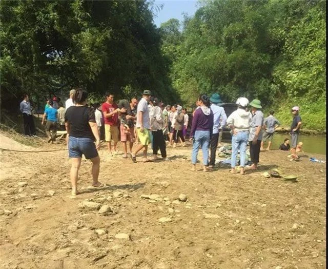 Lào Cai: Đi tắm suối, 4 nữ sinh chết đuối thương tâm - 1