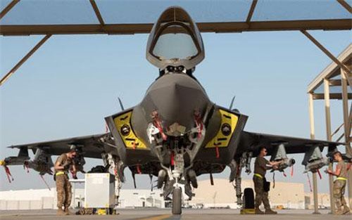 Máy bay F-35 của Mỹ trong chế độ “quái thú” thị uy tại Trung Đông