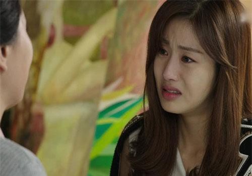 Bầu bì nên được mẹ đẻ gửi cho chục cân bơ, nàng dâu điếng người khi nghe quyết định của mẹ chồng