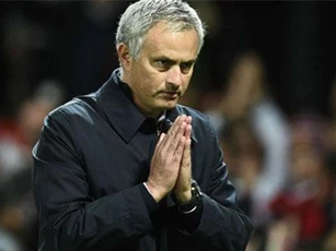 HLV Mourinho tuyên bố sẽ trở lại vào tháng 7