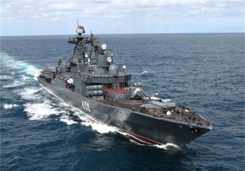 Tàu chiến Nga - Anh “vai kề vai” đi qua eo biển Manche