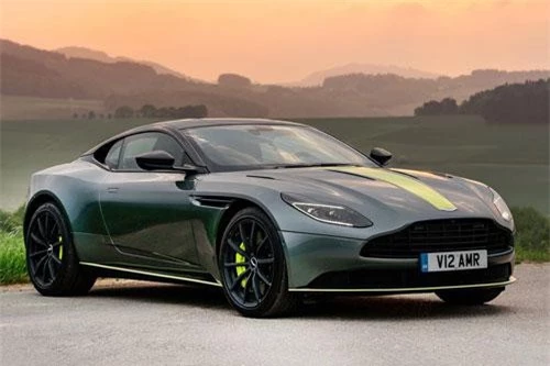 =3. Aston Martin DB11 AMR (vận tốc tối đa: 335 km/h).