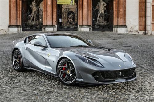 Top 10 xe GT nhanh nhất trên thị trường: Ferrari 812 Superfast dẫn đầu